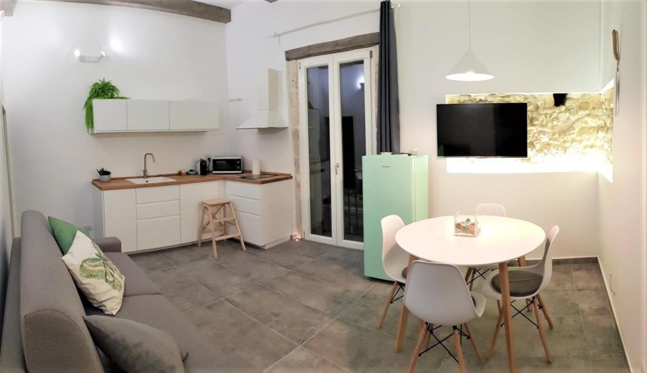 Cavour 45 - Ortigia Apartments Syracuse Exterior foto